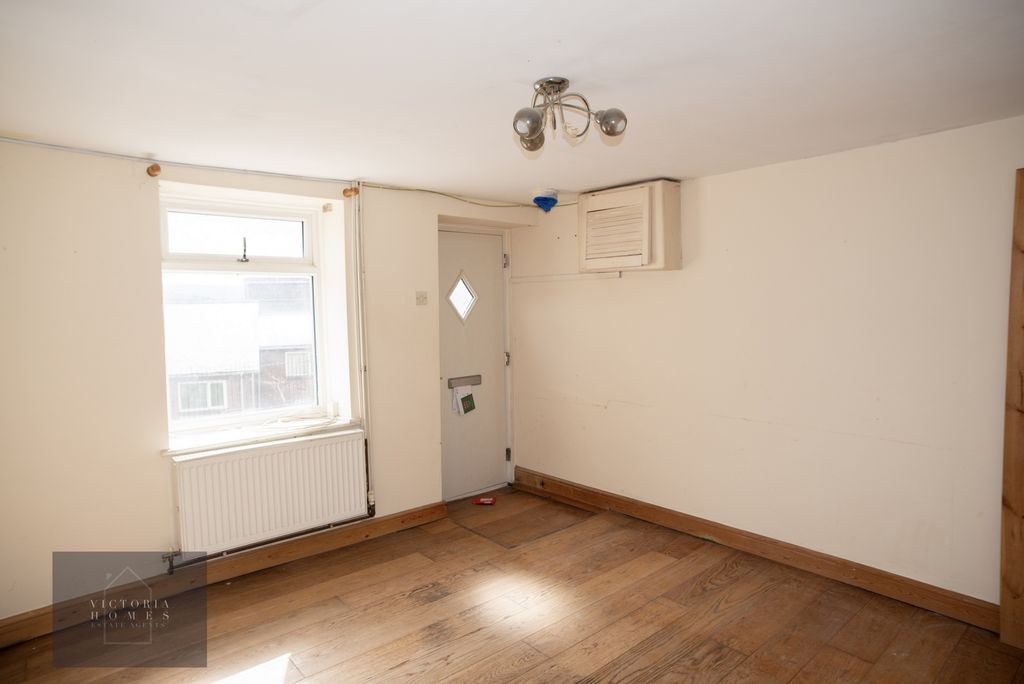 Property photo 2 of 19 Photo 2