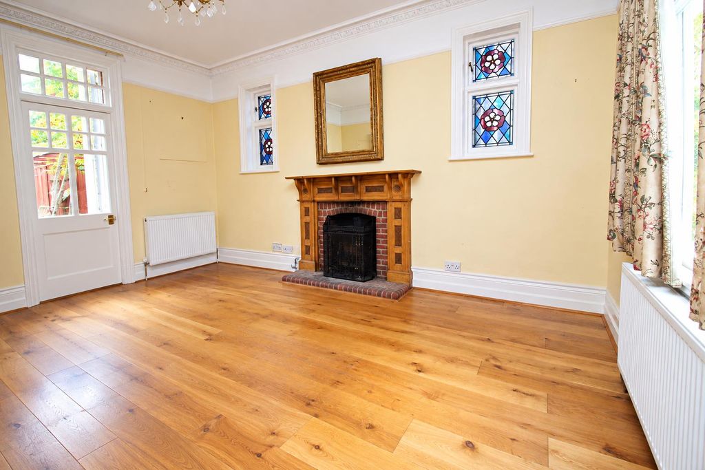 Property photo 3 of 26 11.Png
