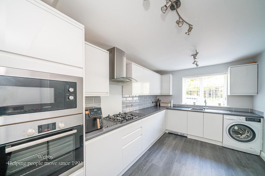 Property photo 3 of 30 Webbs-10.Jpg