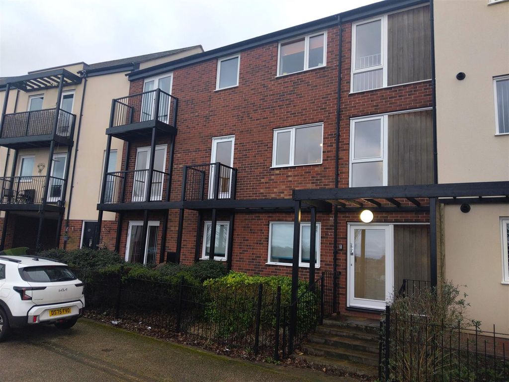 Property photo 1 of 9 Pro-Xxwmvg5P.Jpeg