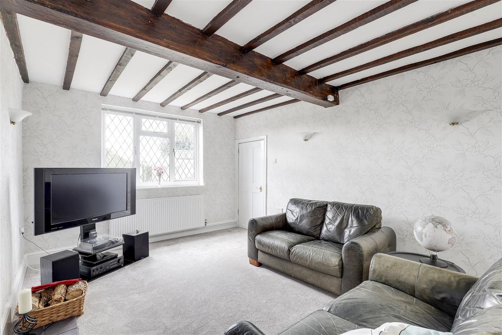 Property photo 2 of 26 27846.Jpg