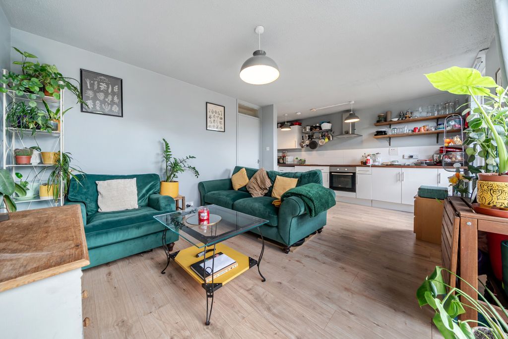 Property photo 1 of 15 1457258-6-69Fdfa8...