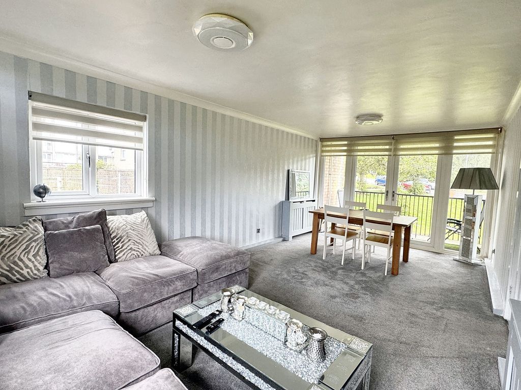 Property photo 3 of 15 Living/Dining Room