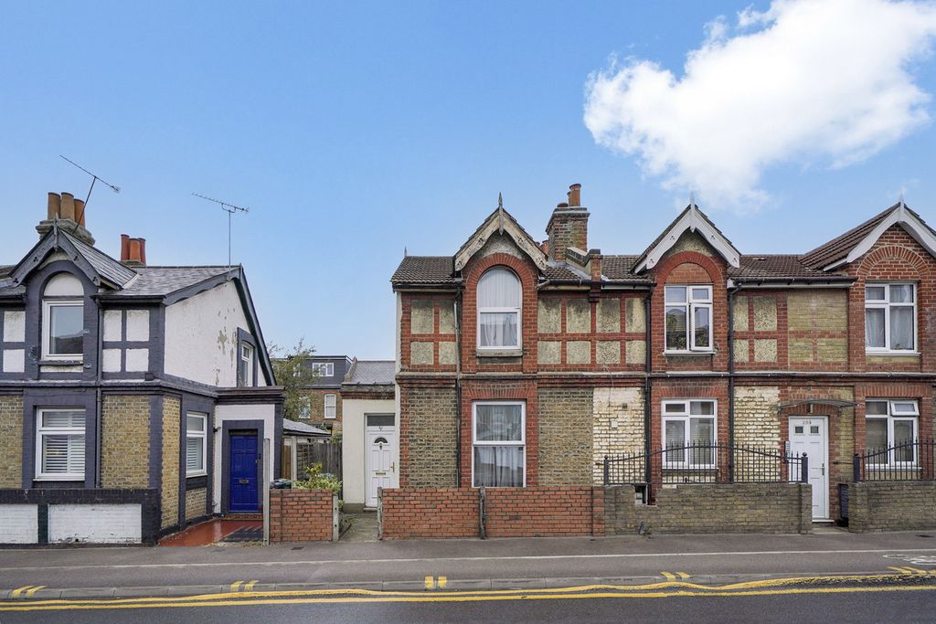 Property photo 1 of 13