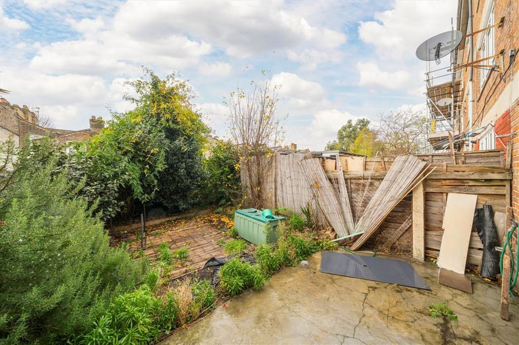 Property photo 3 of 8