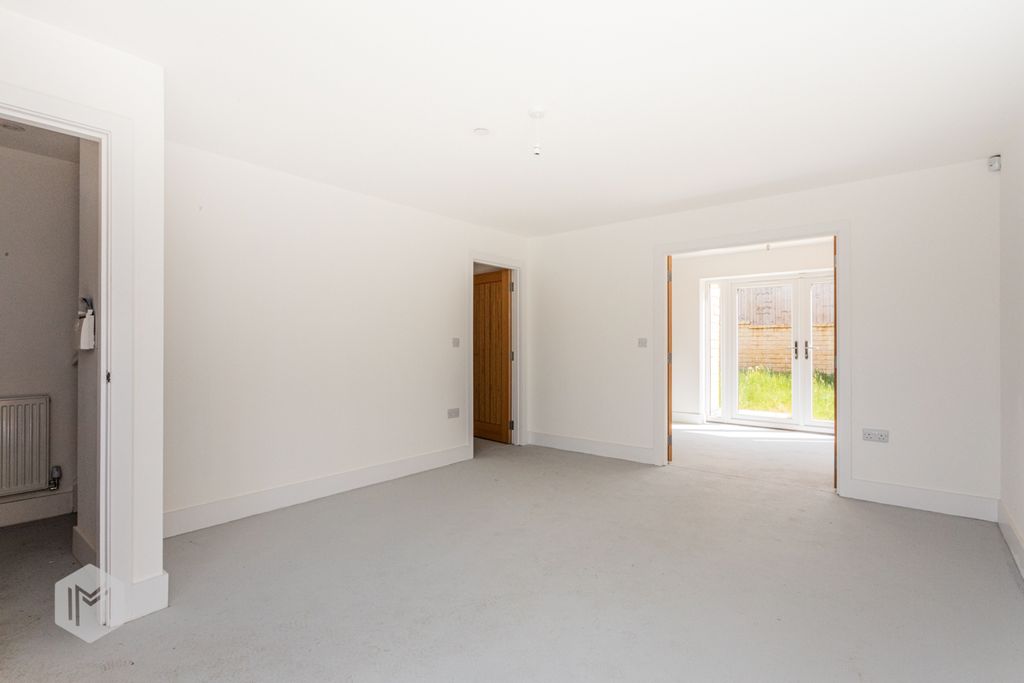 Property photo 3 of 25 Picture No. 27