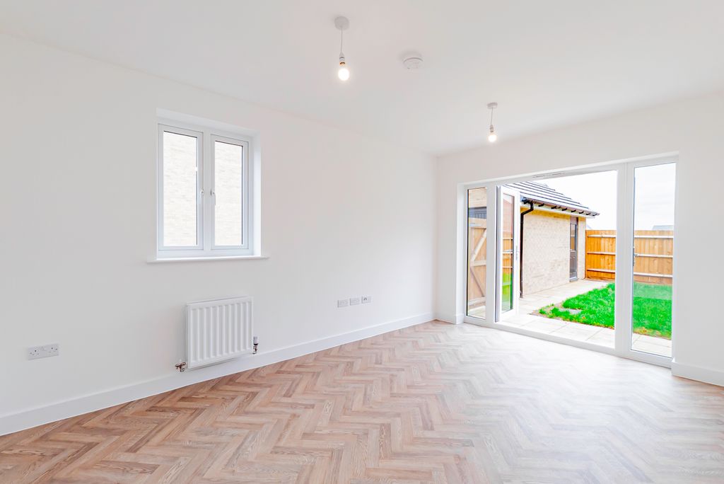 Property photo 3 of 27 Photo