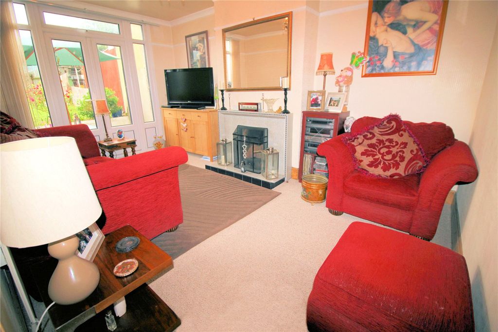 Property photo 2 of 15 Picture No. 48