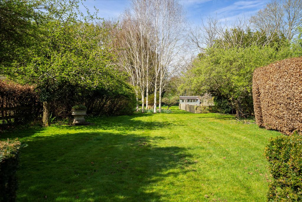 Property photo 2 of 37 Image
