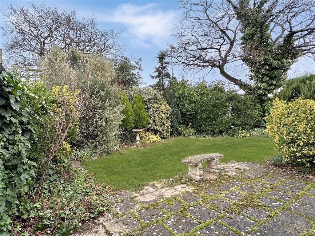 Property photo 2 of 17 Img (2).Jpg