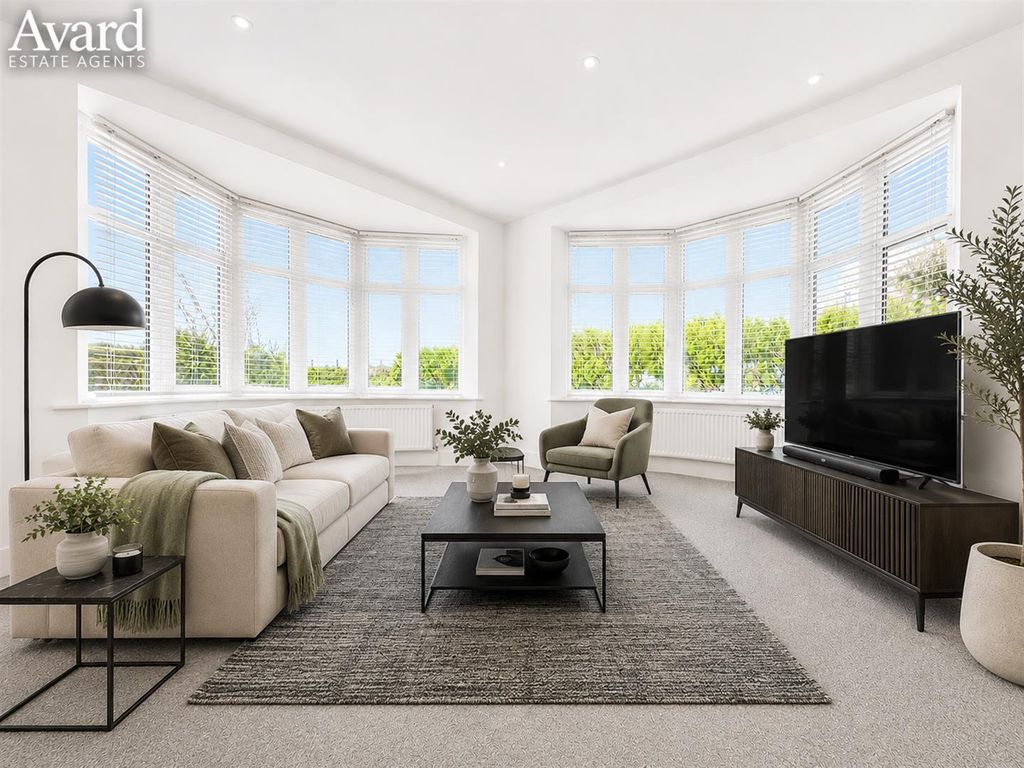 Property photo 2 of 40 110.Png