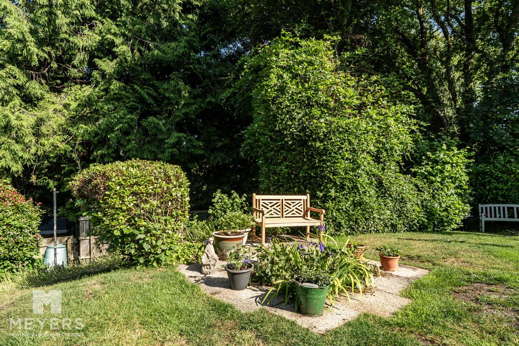 Property photo 2 of 26