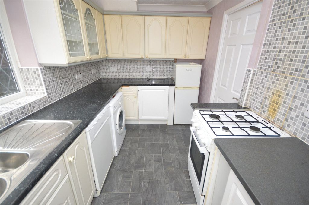 Property photo 2 of 14 Picture No. 09