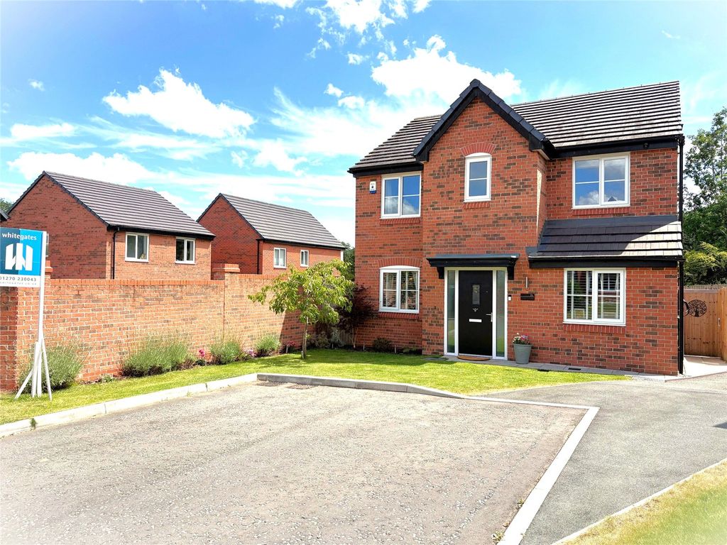 Property photo 2 of 34 Picture No. 46