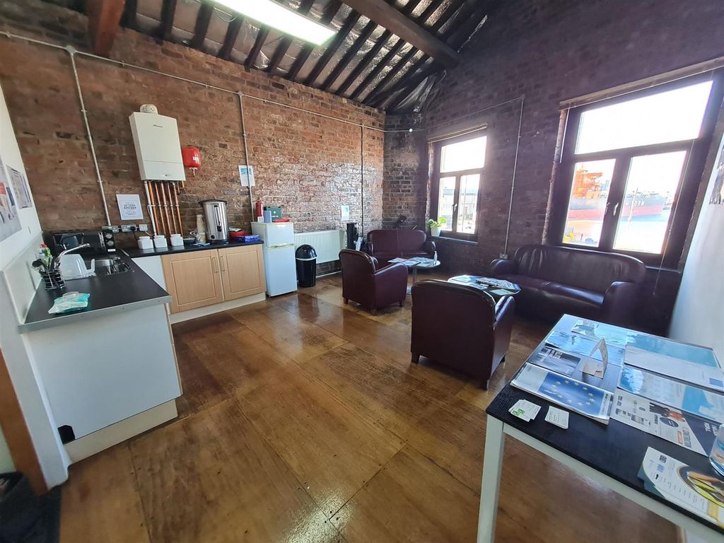 Property photo 3 of 11 20211104_103548.Jpg