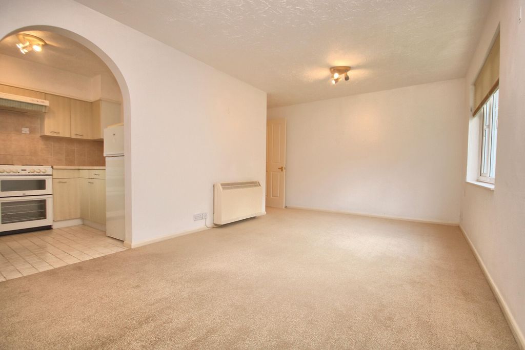 Property photo 2 of 6 Living Room