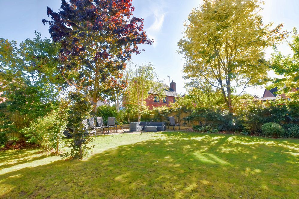 Property photo 3 of 33 Rear Garden 3