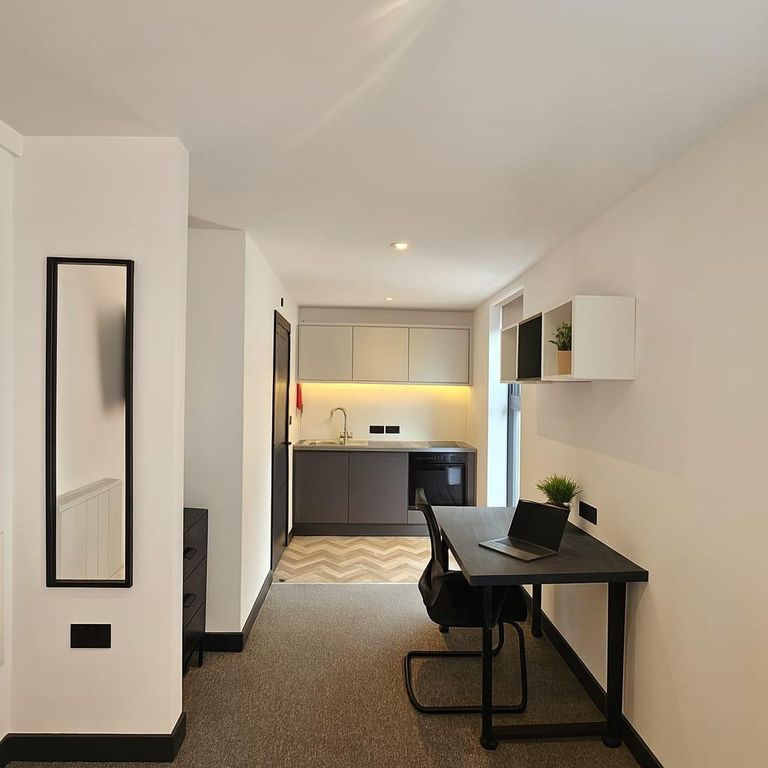 Property photo 2 of 8 Derby1.Jpeg