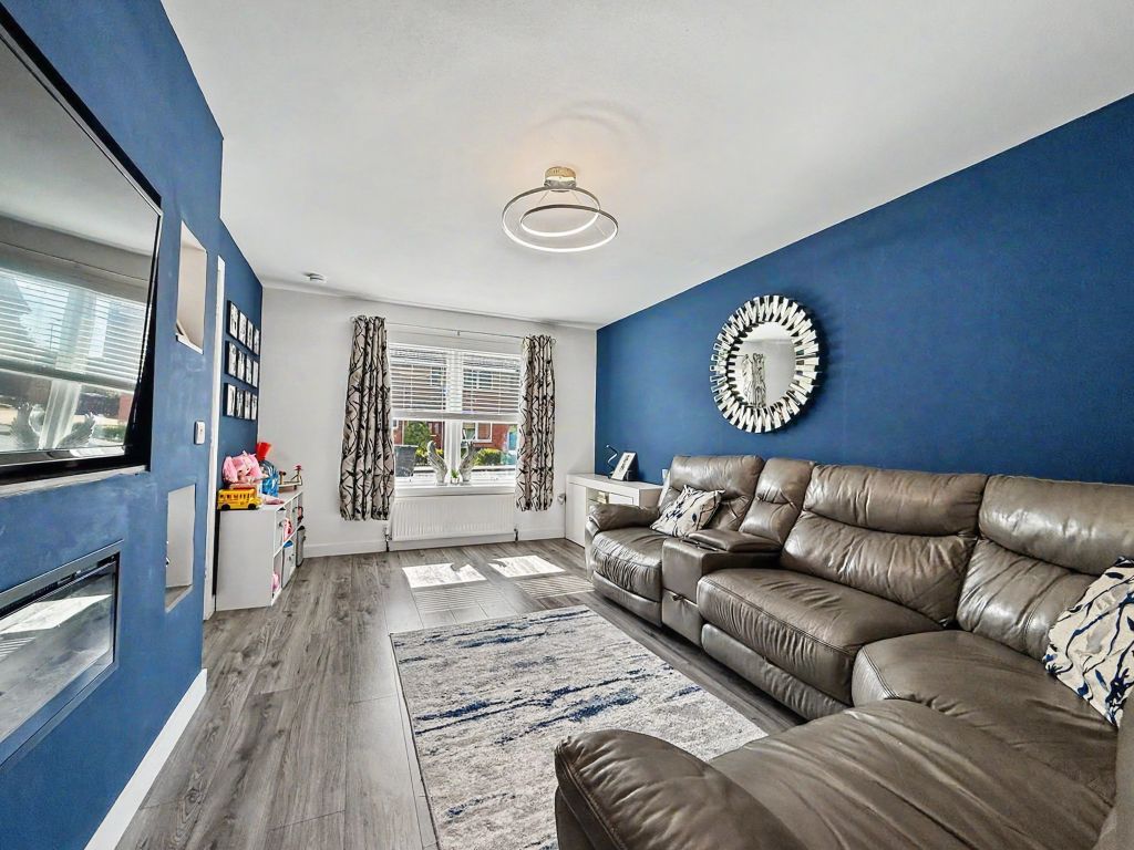 Property photo 3 of 23