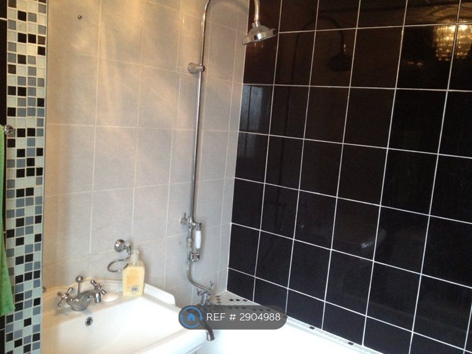Property photo 3 of 6 Bathroom