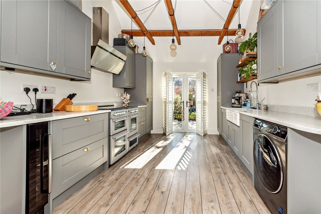 Property photo 1 of 14 Picture No. 06