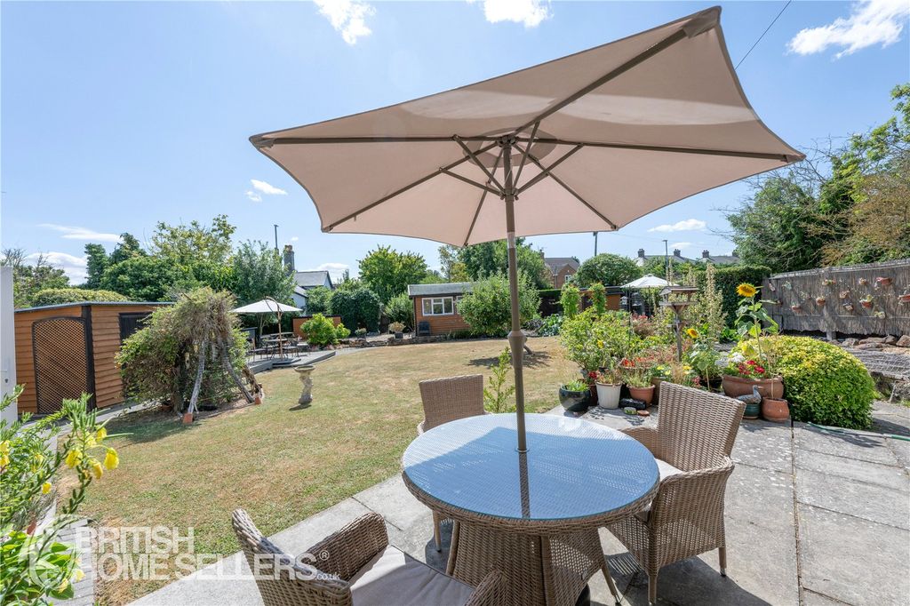 Property photo 2 of 31 27