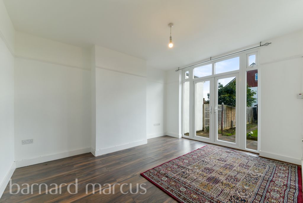 Property photo 3 of 8 Reception Room