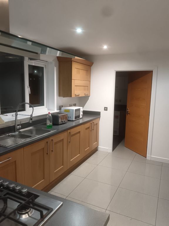 Property photo 2 of 3