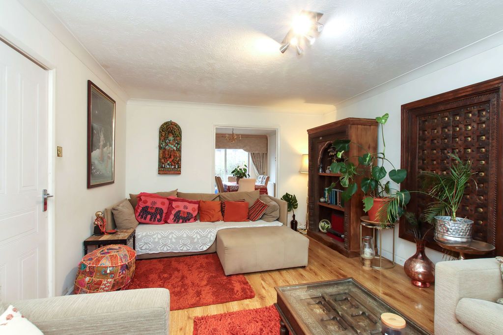 Property photo 3 of 25 Photo 5