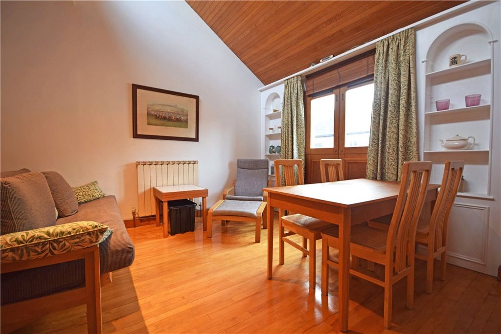 Property photo 2 of 7 Picture No. 16