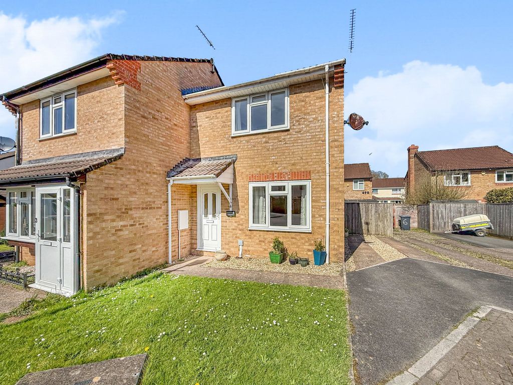 Property photo 1 of 17