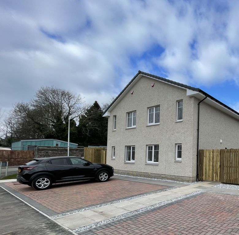 Property photo 1 of 5