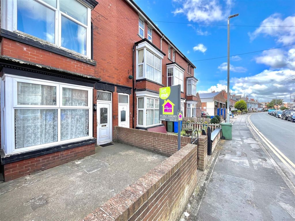 Property photo 1 of 7 Front Exterior