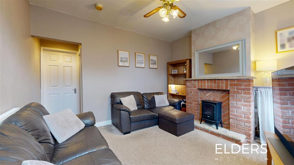 Property photo 3 of 16