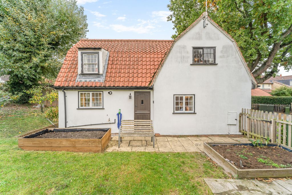 Property photo 3 of 20