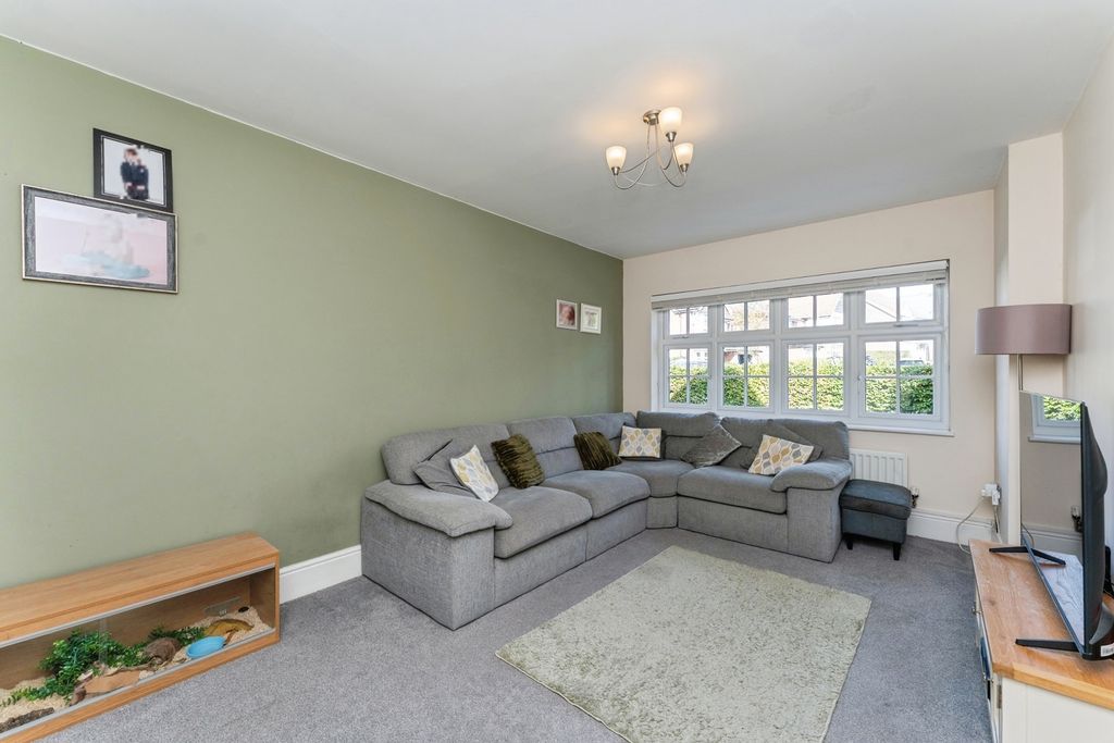 Property photo 3 of 27 Pbox-Img.Jpg