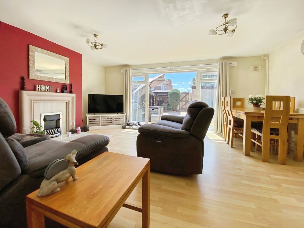 Property photo 2 of 12 Pbox-Img.Jpg