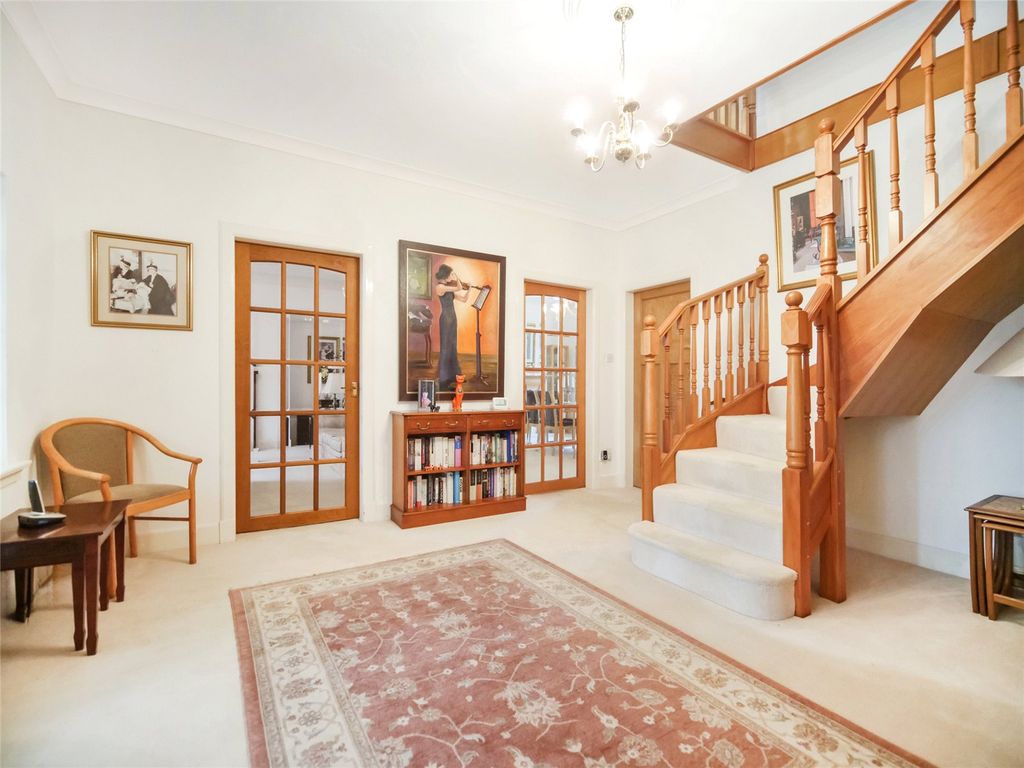 Property photo 3 of 32 Picture No. 04