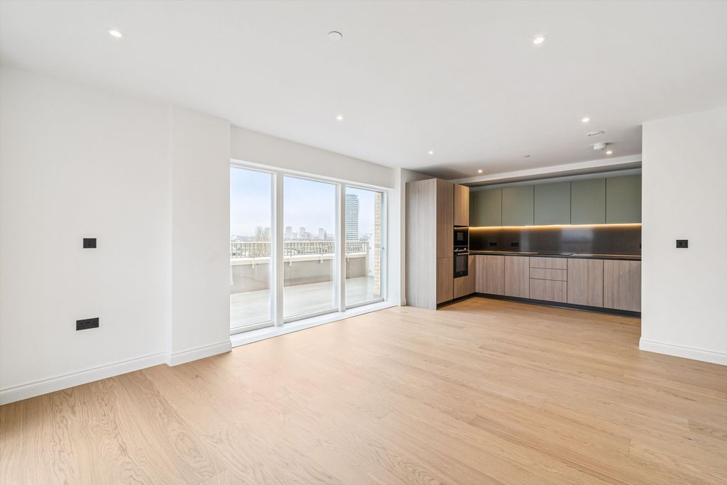 Property photo 1 of 24 Image