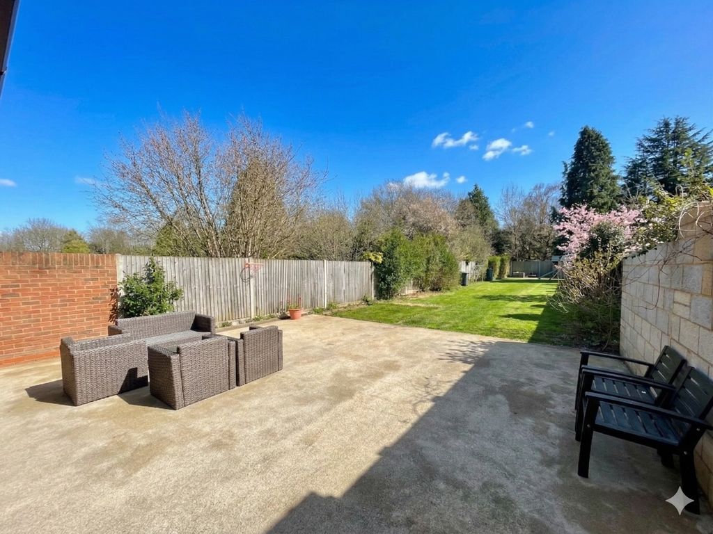 Property photo 2 of 21 5045301