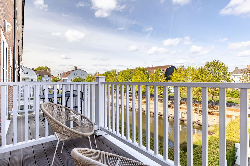 Property photo 3 of 49 Ivy Gate