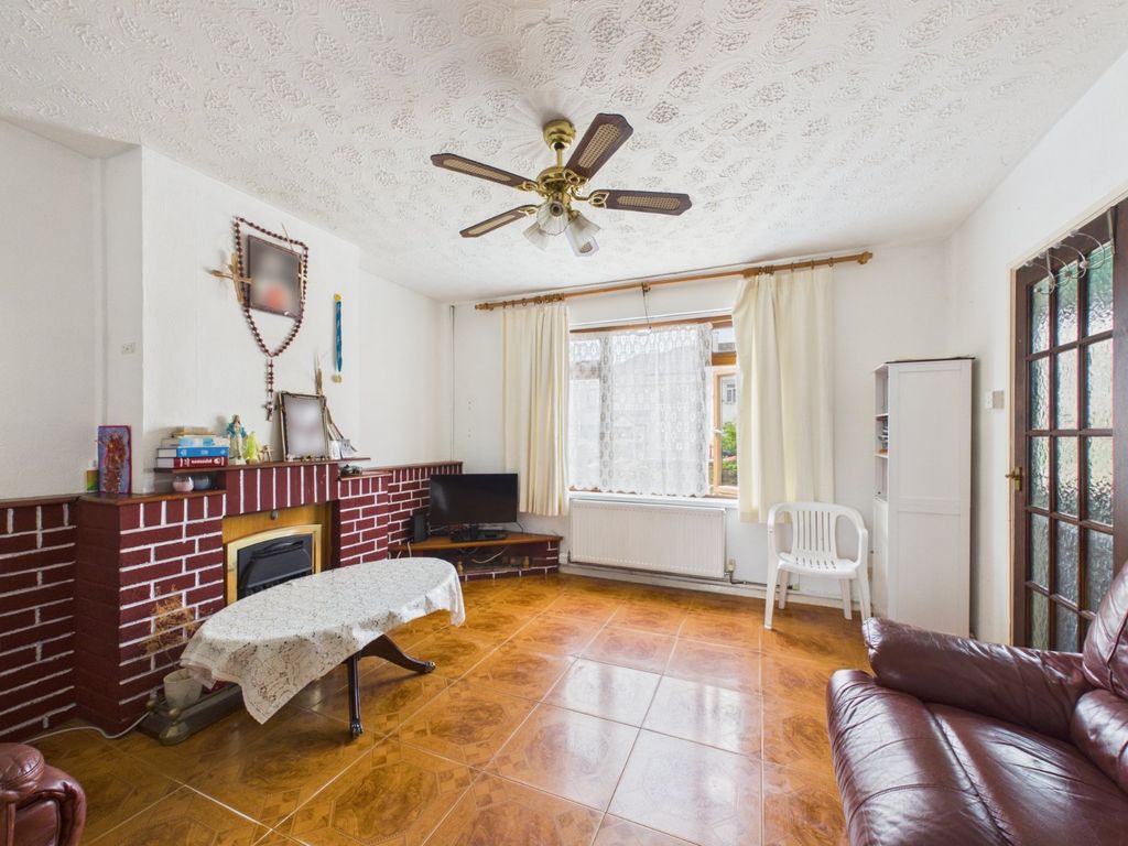 Property photo 3 of 17 Picture No. 07