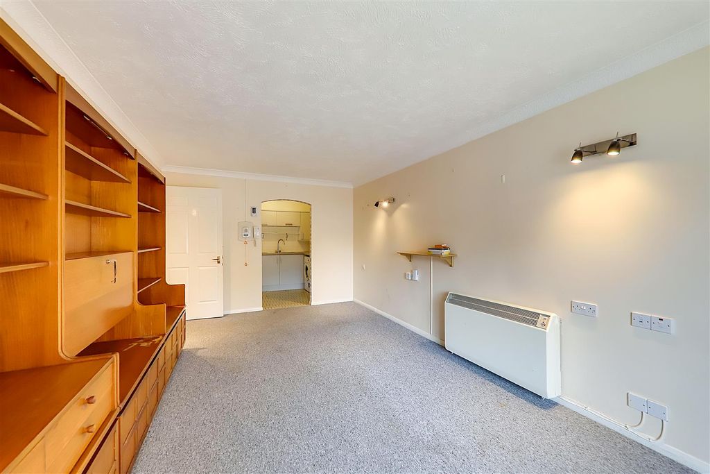 Property photo 1 of 8 Img_0721-Img_0723.Jpg