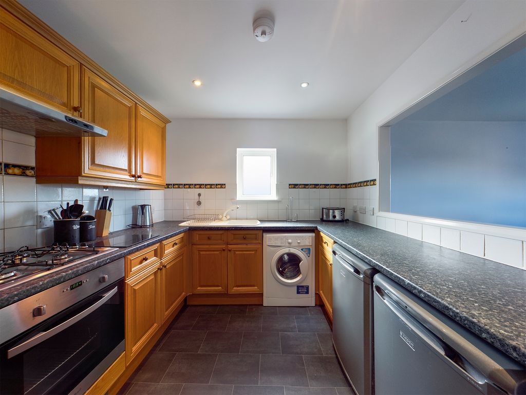 Property photo 3 of 9