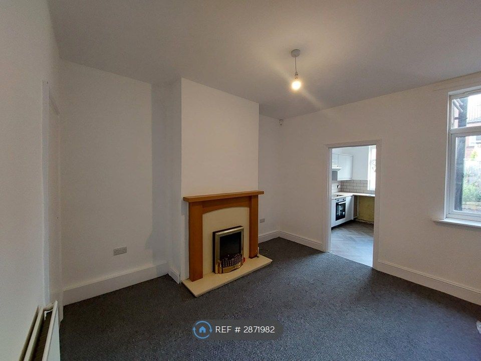 Property photo 2 of 11 Dining Room