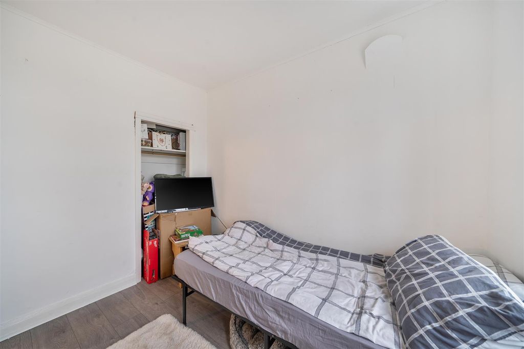 Additional image 15 of 4 bed end terrace house for saleSouthcote Avenue, Feltham TW13