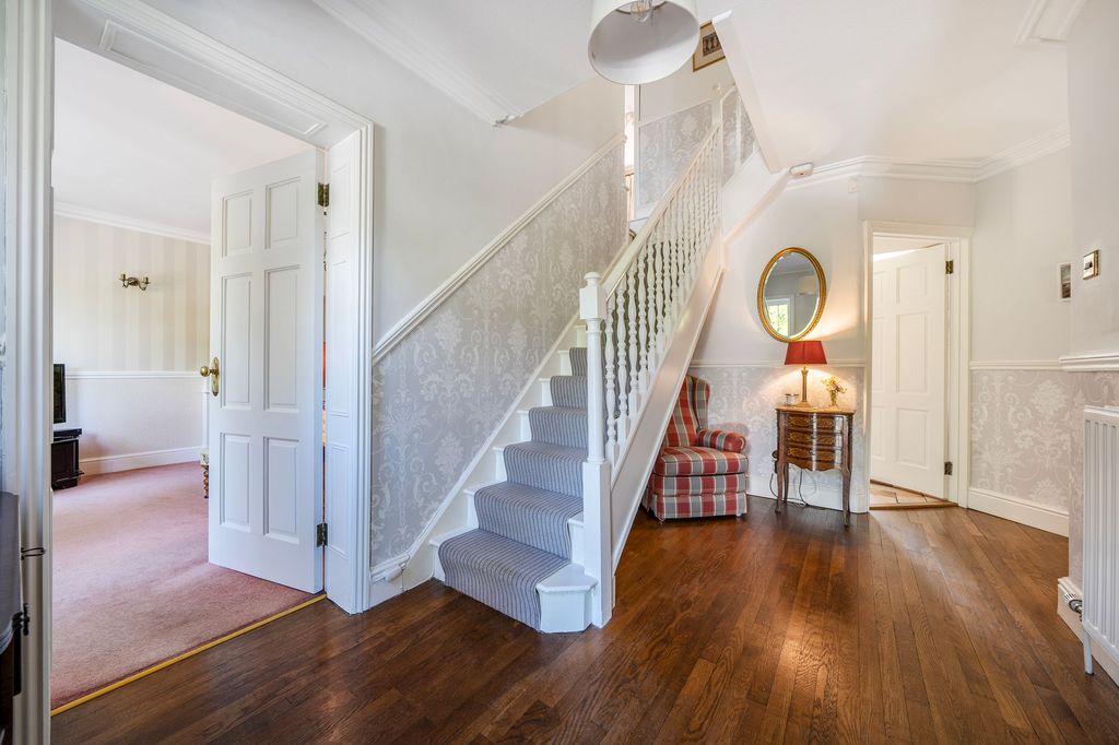 Property photo 2 of 19 Hall