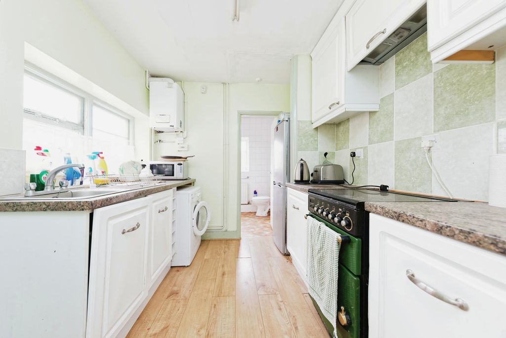Property photo 2 of 15