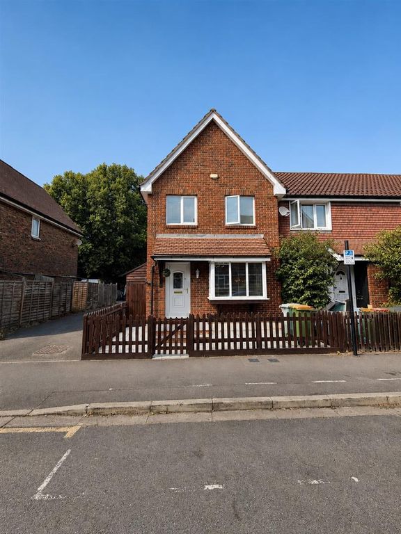 Property photo 1 of 19 Kingsford Community, E6 House For Sale By Barrain