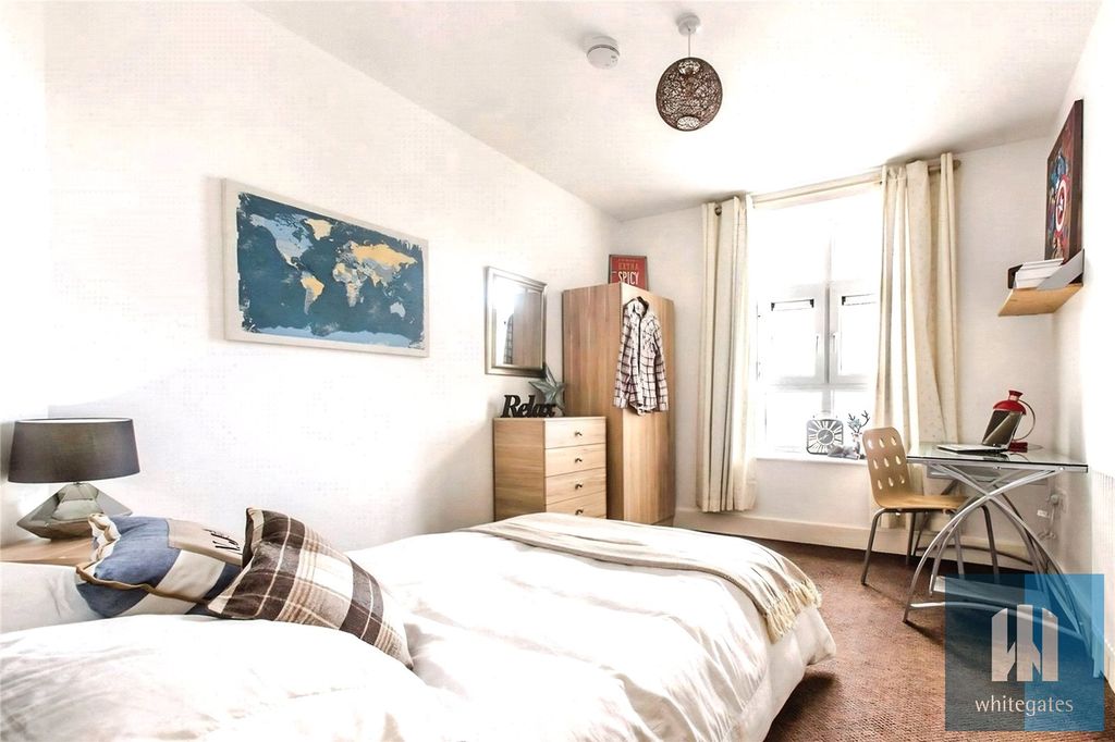 Property photo 2 of 4 Picture No. 06